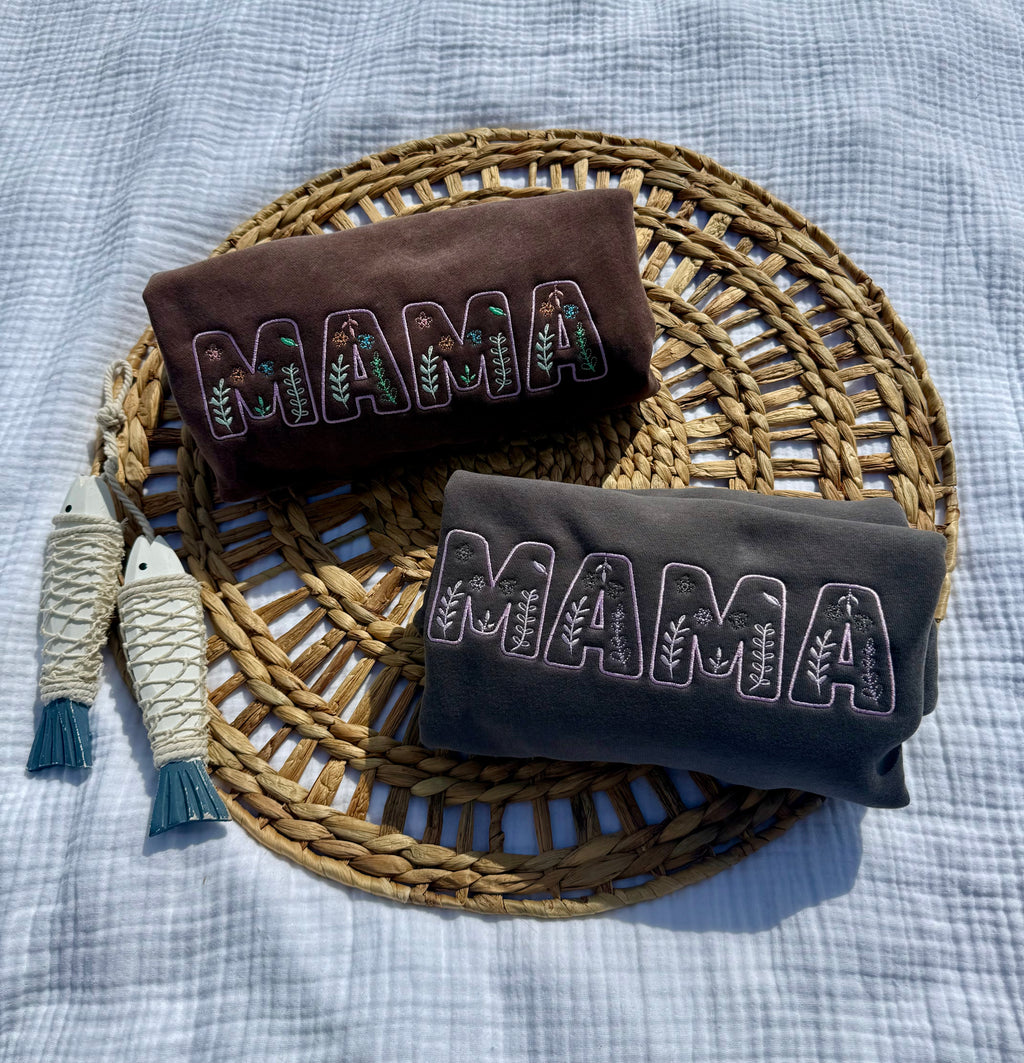 MAMA wild crewneck