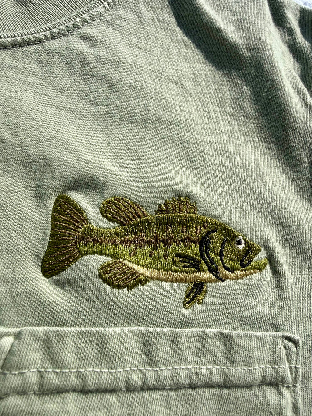 Bass pocket tee