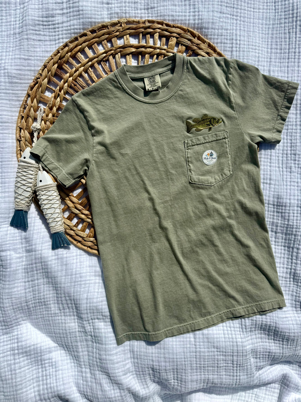 Bass pocket tee